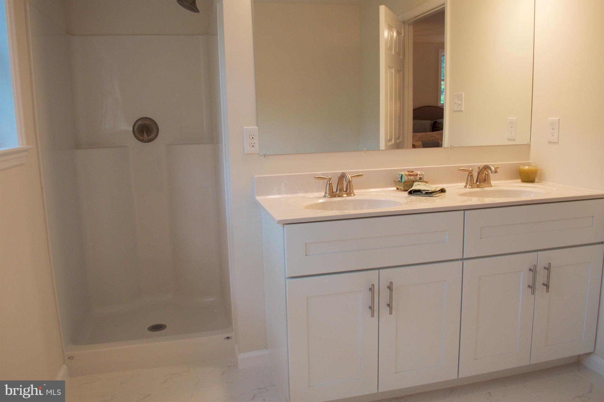 3112 Powder Mill Road Hyattsville, MD 20783 - Photo 23 of 30 Bath (Master)