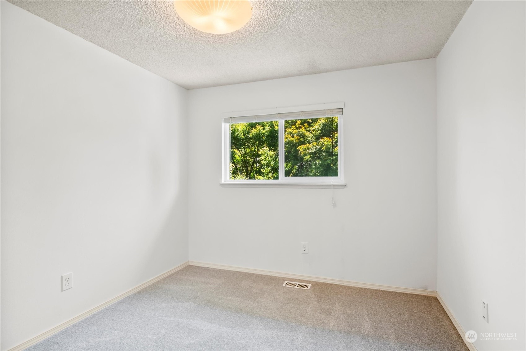 2627 166th Street Southeast Bothell, WA 98012 - Photo 12 of 28