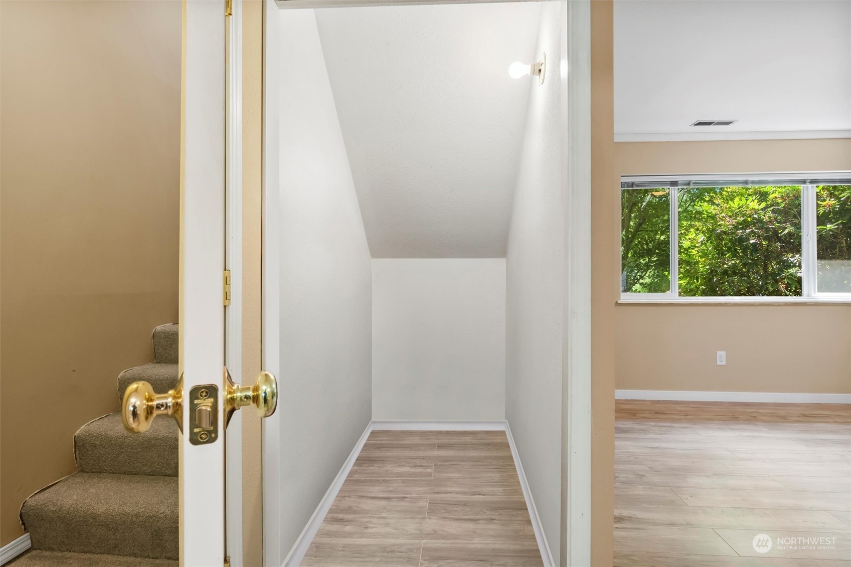 2627 166th Street Southeast Bothell, WA 98012 - Photo 14 of 28