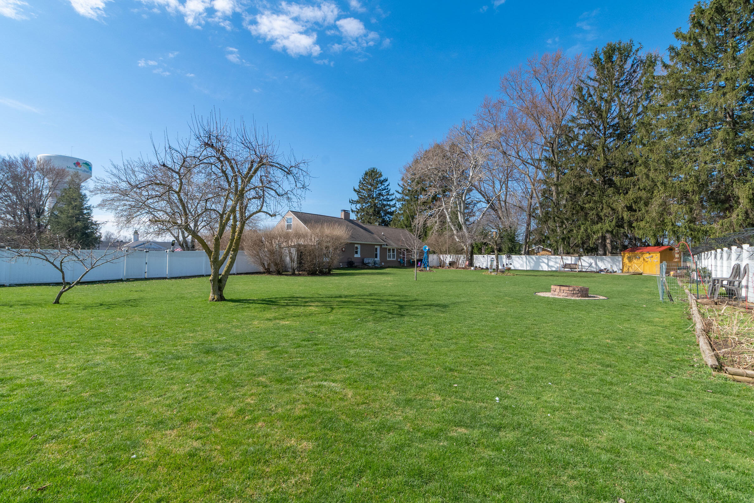 983 Miners Road St. Joseph, MI 49085 - Photo 34 of 40 983 Miners Rd SJ Yard 6