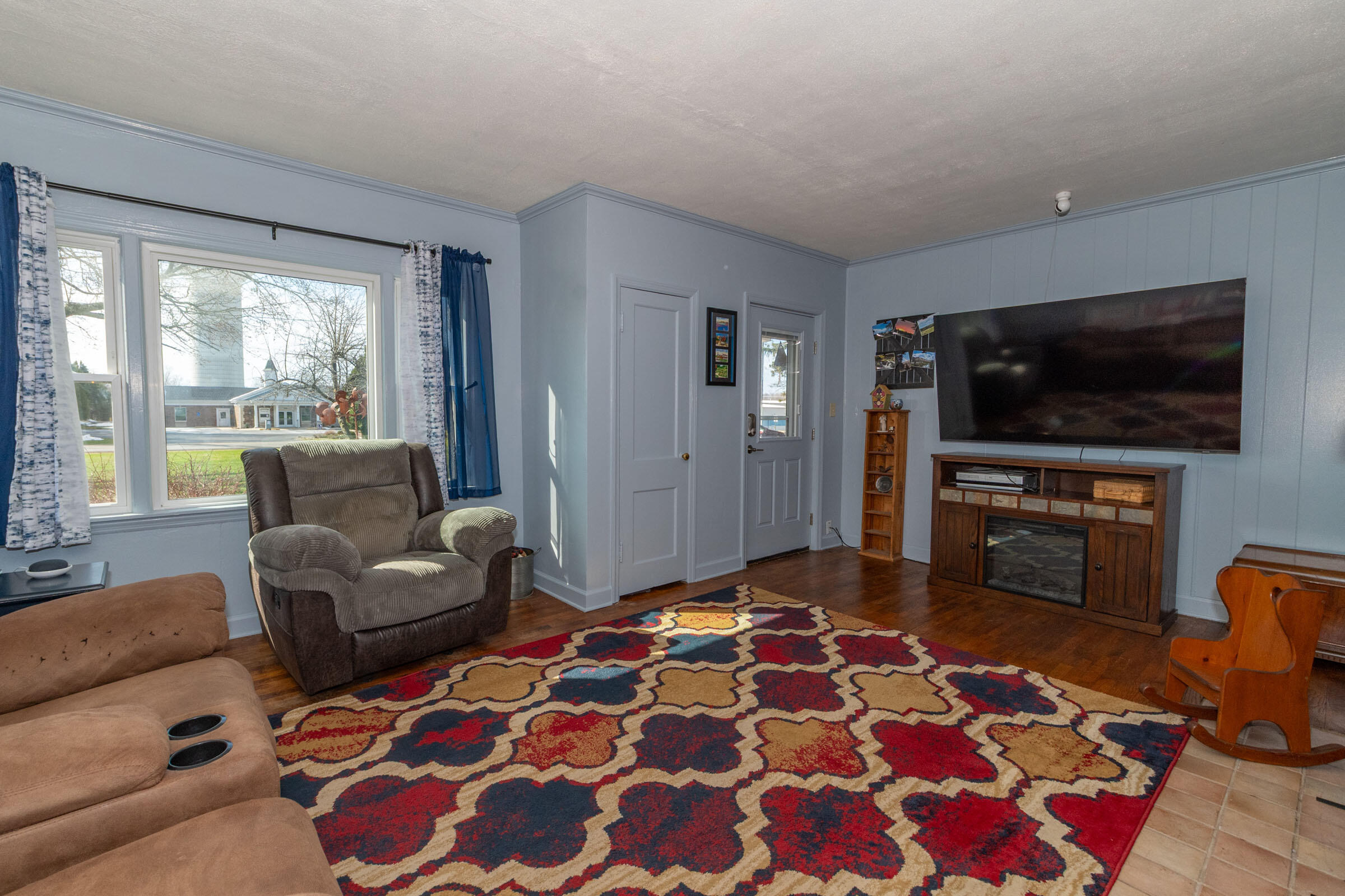 983 Miners Road St. Joseph, MI 49085 - Photo 7 of 40 983 Miners Rd SJ Living room