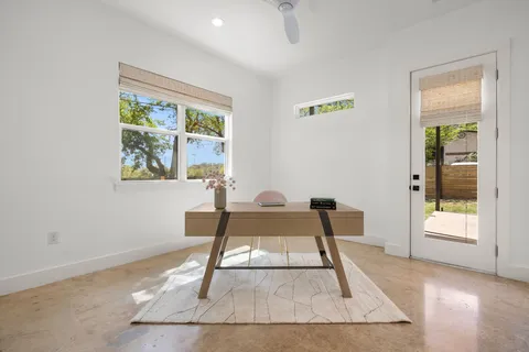 $715,000 | 1201 Luna Street, Austin, TX 78721