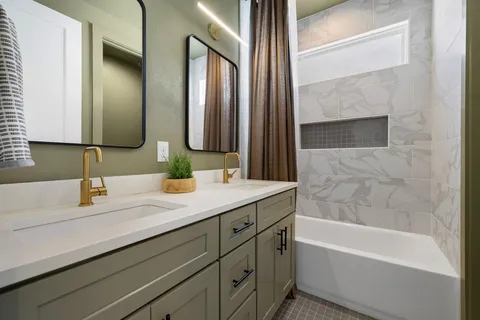 $715,000 | 1201 Luna Street, Austin, TX 78721