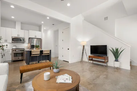 $715,000 | 1201 Luna Street, Austin, TX 78721