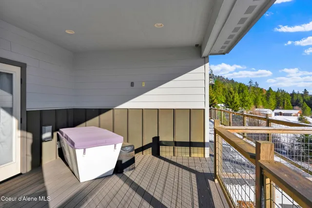 $850,000 | 5383 East Van Dusen Road, Harrison, ID 83833