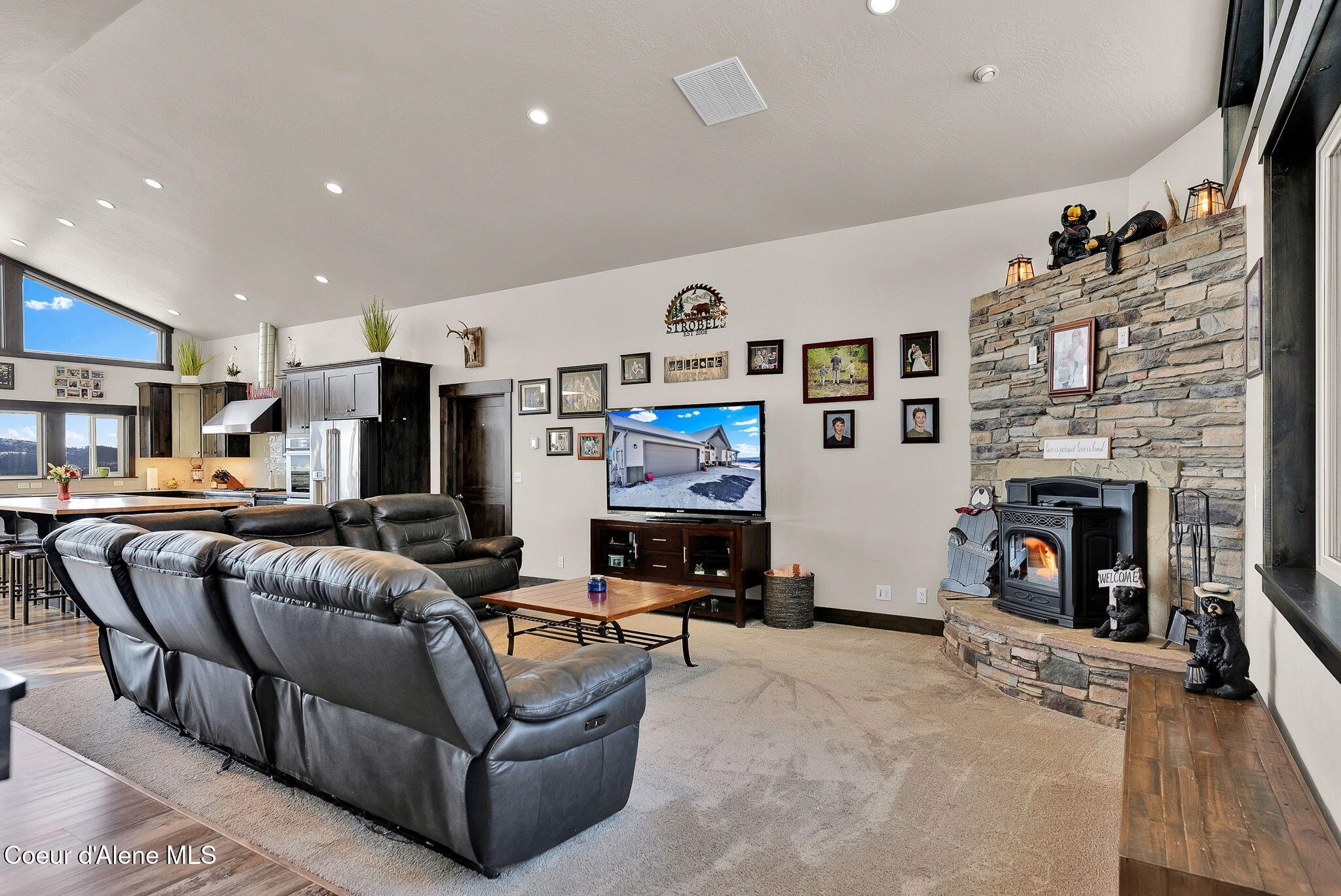 5383 East Van Dusen Road Harrison, ID 83833 - Photo 3 of 67 Living Room