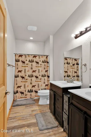 $850,000 | 5383 East Van Dusen Road, Harrison, ID 83833