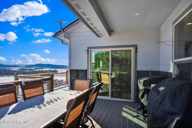 $850,000 | 5383 East Van Dusen Road, Harrison, ID 83833