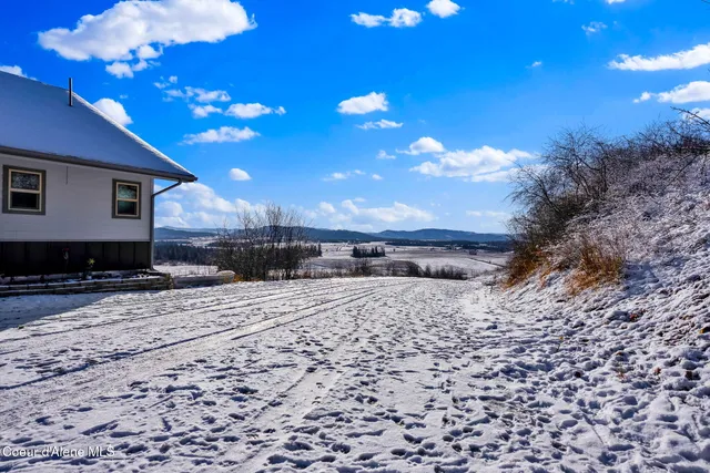 $850,000 | 5383 East Van Dusen Road, Harrison, ID 83833