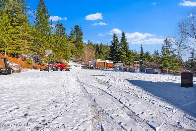 $850,000 | 5383 East Van Dusen Road, Harrison, ID 83833