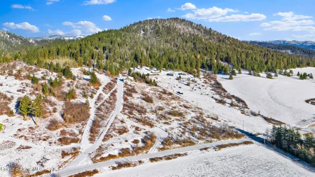 $850,000 | 5383 East Van Dusen Road, Harrison, ID 83833