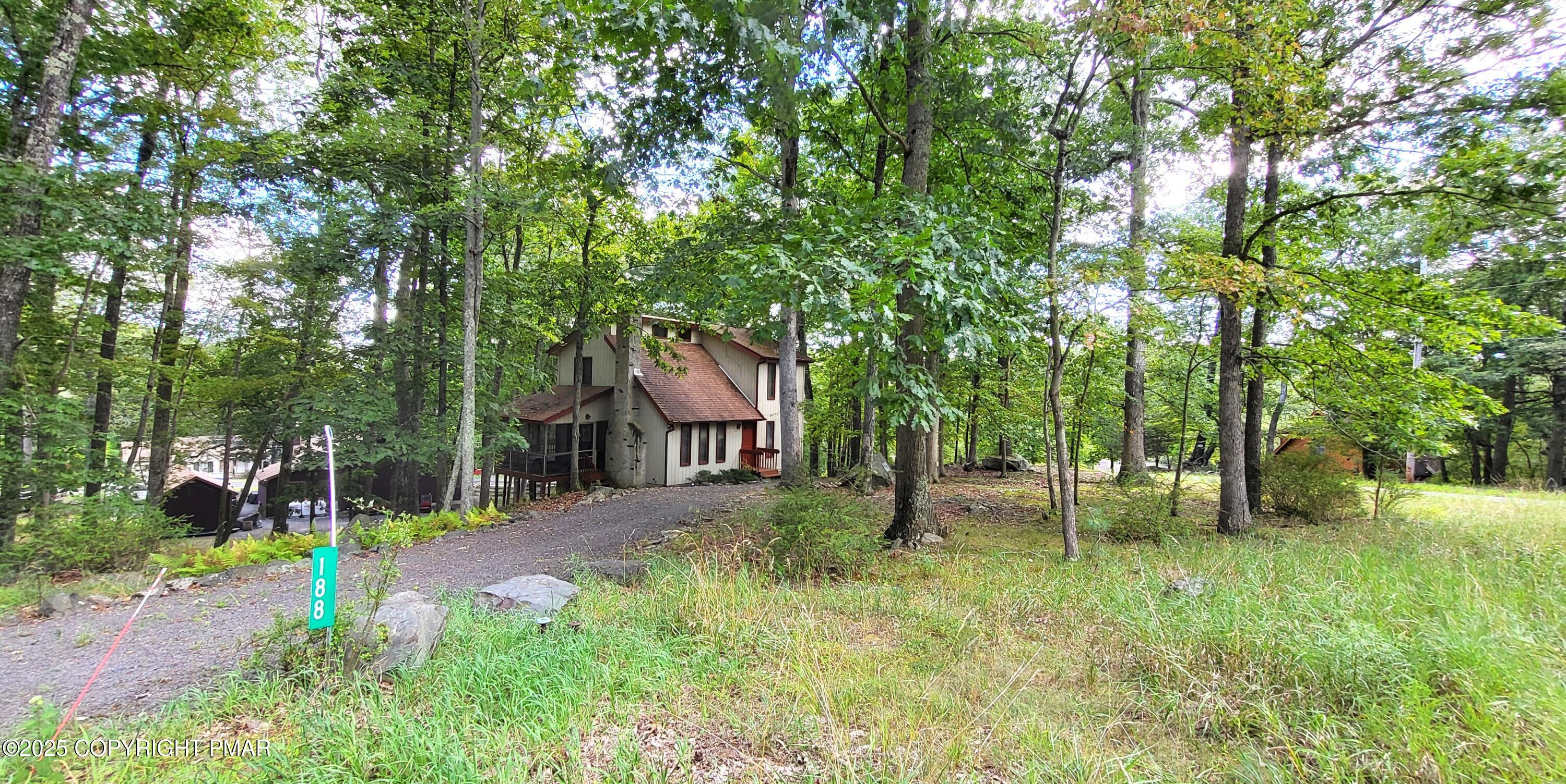 188 Radcliff Road Bushkill, PA 18324 - Photo 3 of 51 20250826_162621
