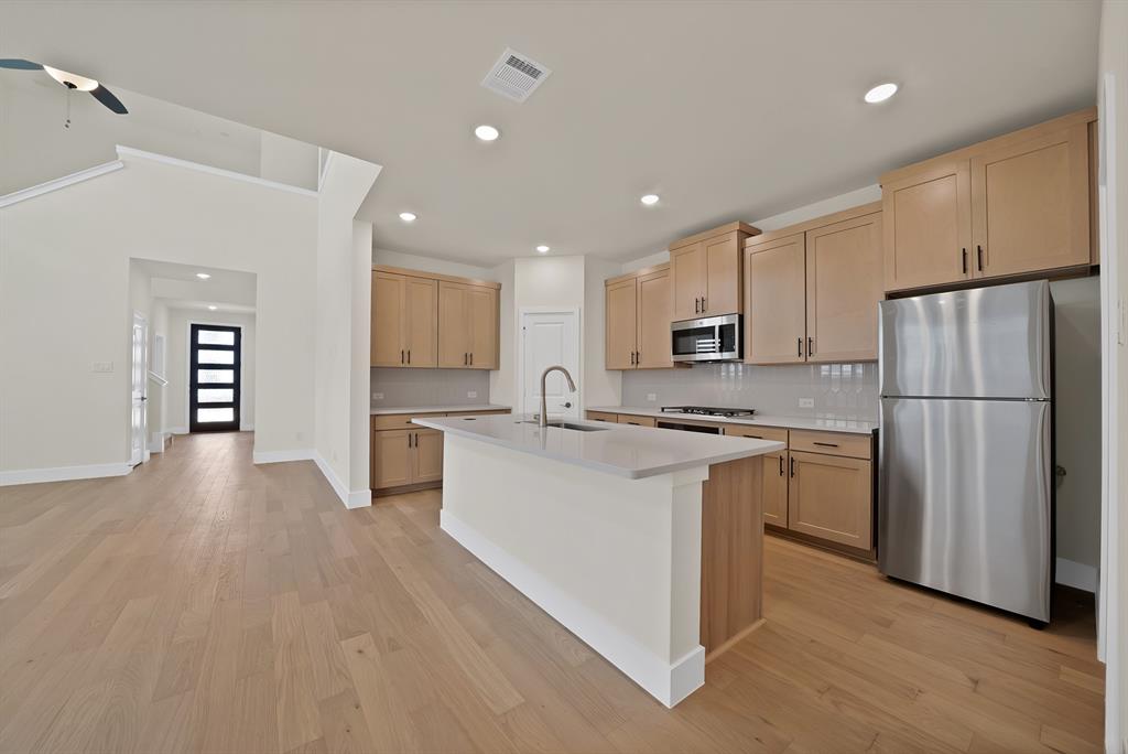 7276 Confetti Lane Frisco, TX 75033 - Photo 7 of 34