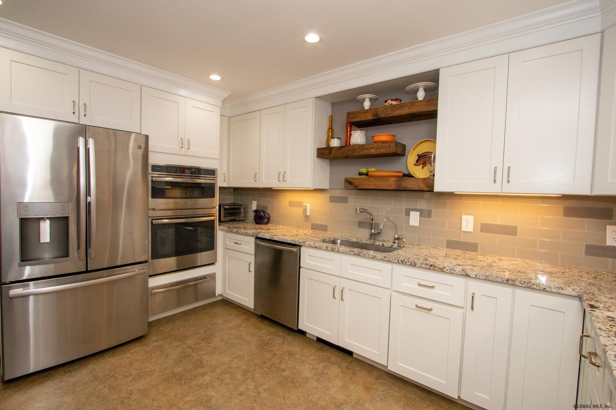 191 Heagle Road Johnstown, NY 12095 - Photo 8 of 68 Photo 8