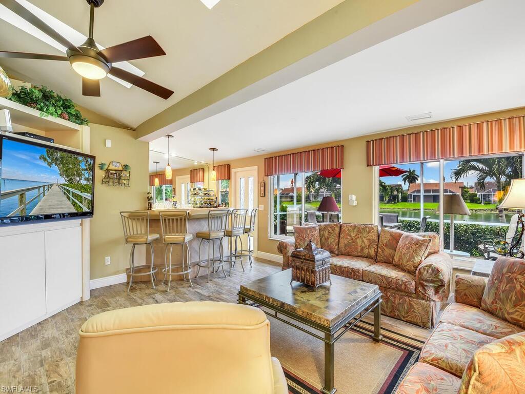 355 Kings Way Naples, FL 34104 - Photo 6 of 24 Gallery Image 6