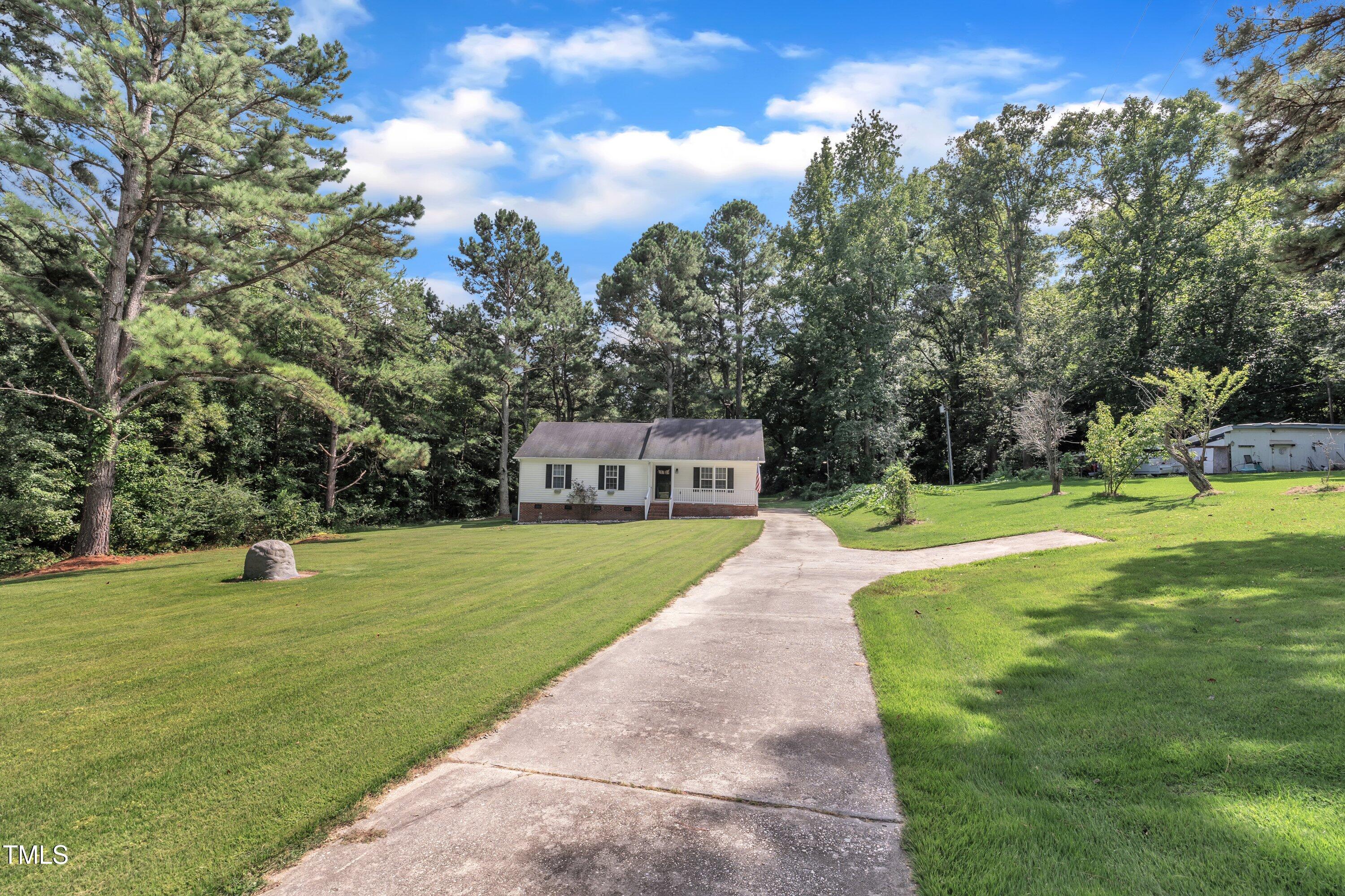 718 Winston Rd-1