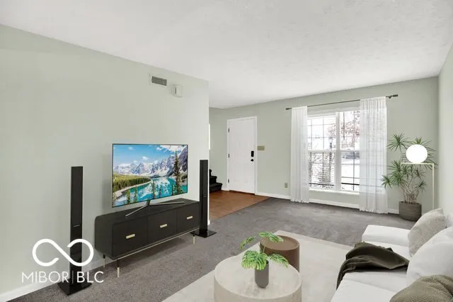 $370,000 | 2025 Fieldstone Court, Westfield, IN 46074