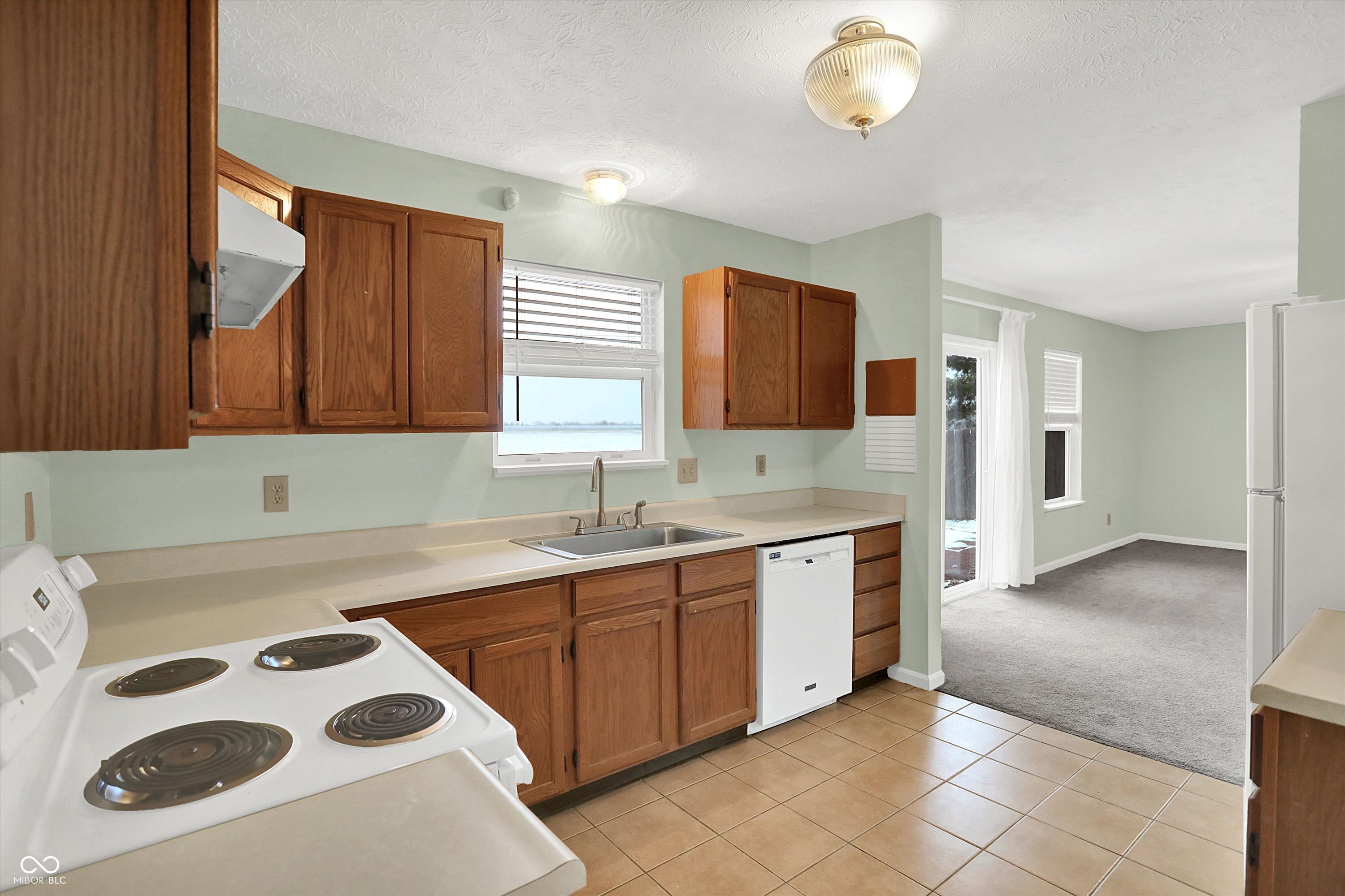 2025 Fieldstone Court Westfield, IN 46074 - Photo 8 of 22