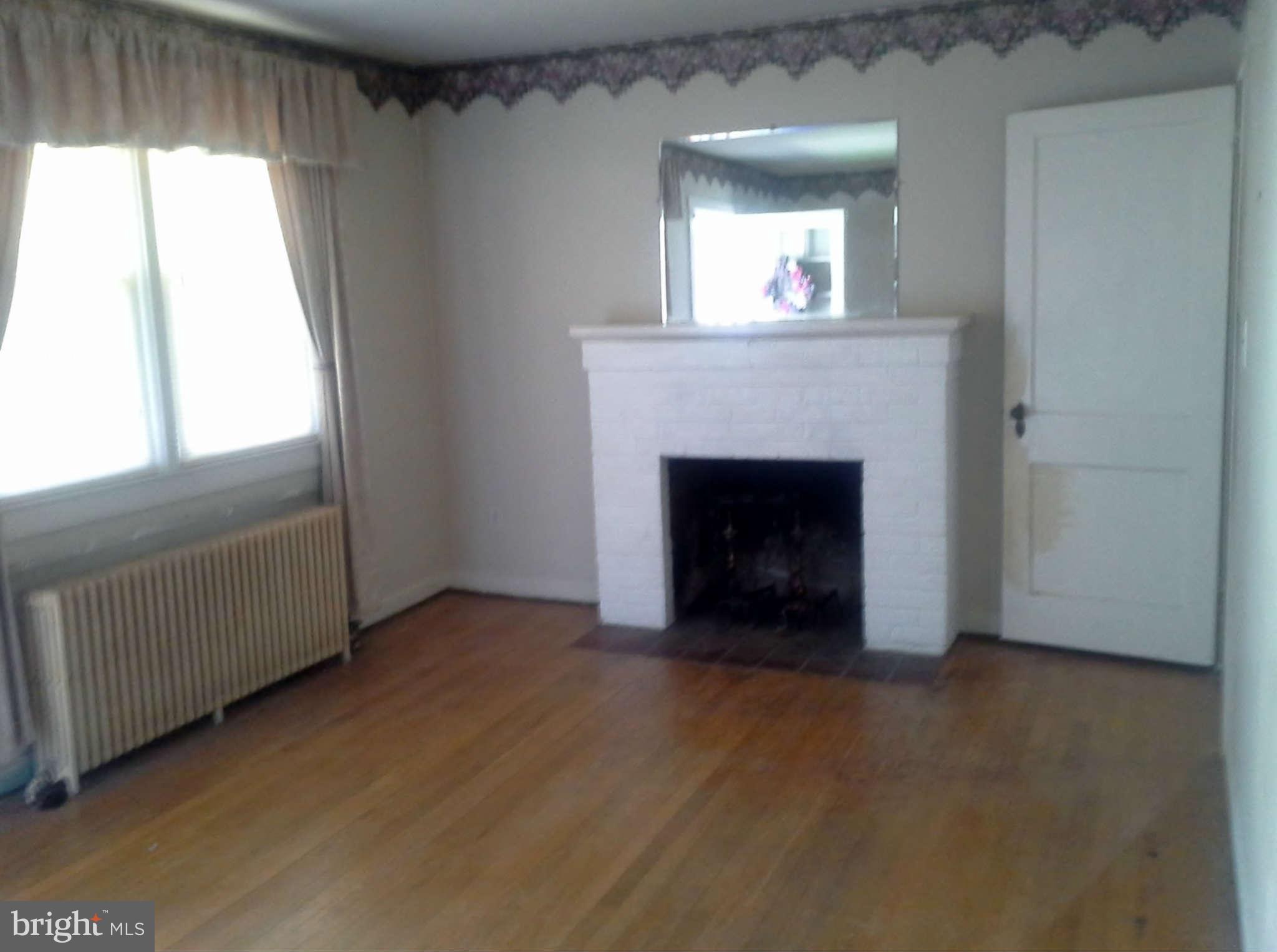 4101 Buckman Road Alexandria, VA 22309 - Photo 10 of 25 Living Room