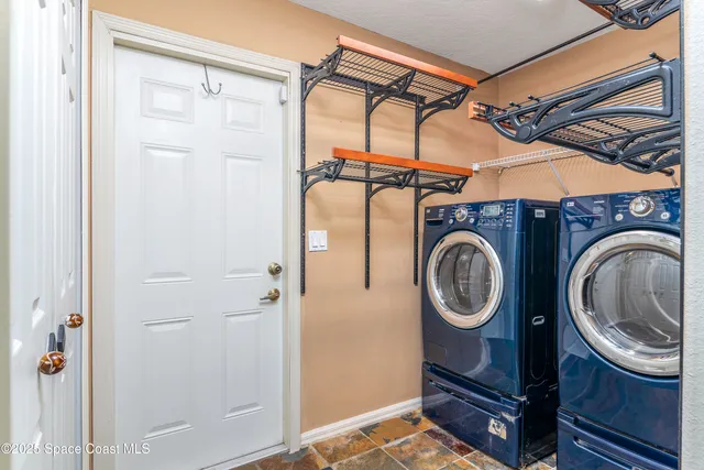 a view of a entrance door of the house