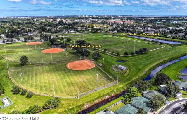 $429,000 | 3083 Forest Creek Drive, Melbourne, FL 32901