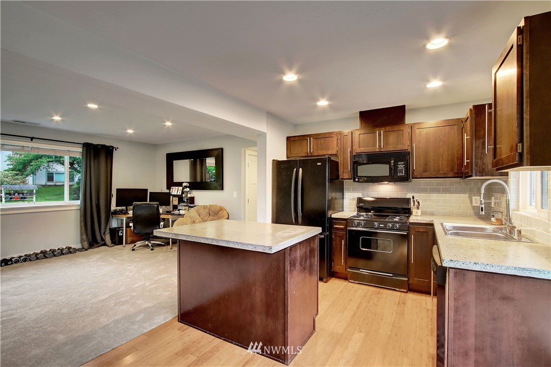 20705 11th Drive Southeast Bothell, WA 98012 - Photo 17 of 19 Gallery Image 17