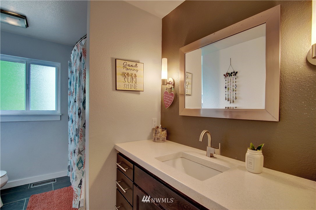 20705 11th Drive Southeast Bothell, WA 98012 - Photo 10 of 19 Gallery Image 10
