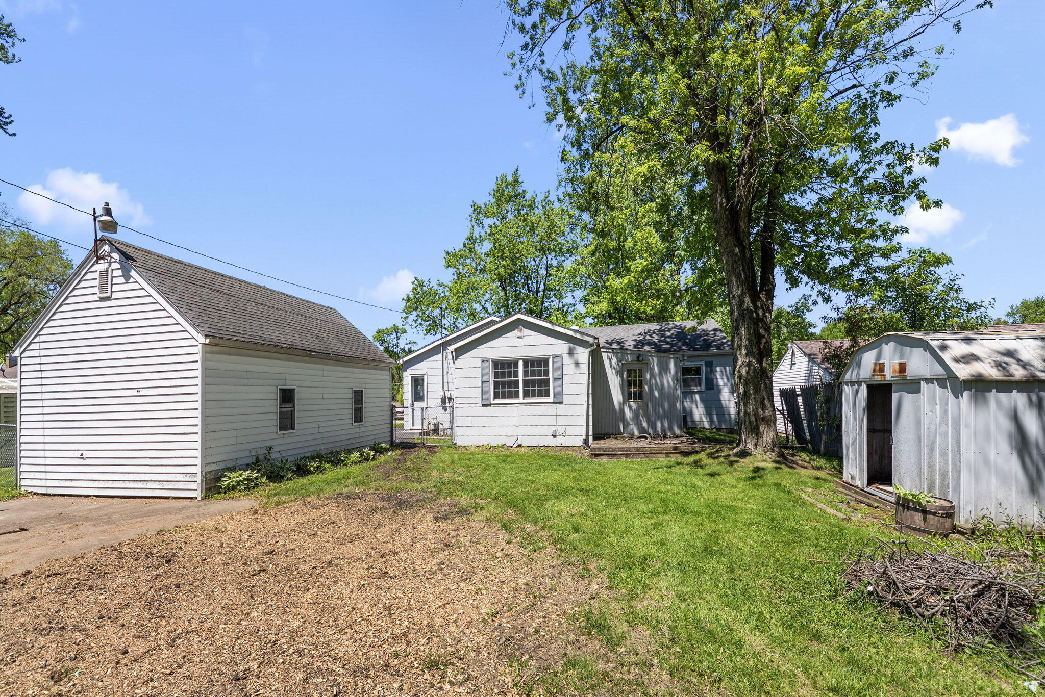 1804 Burlington Beach Road Valparaiso, IN 46383 - Photo 20 of 20 2048x1367