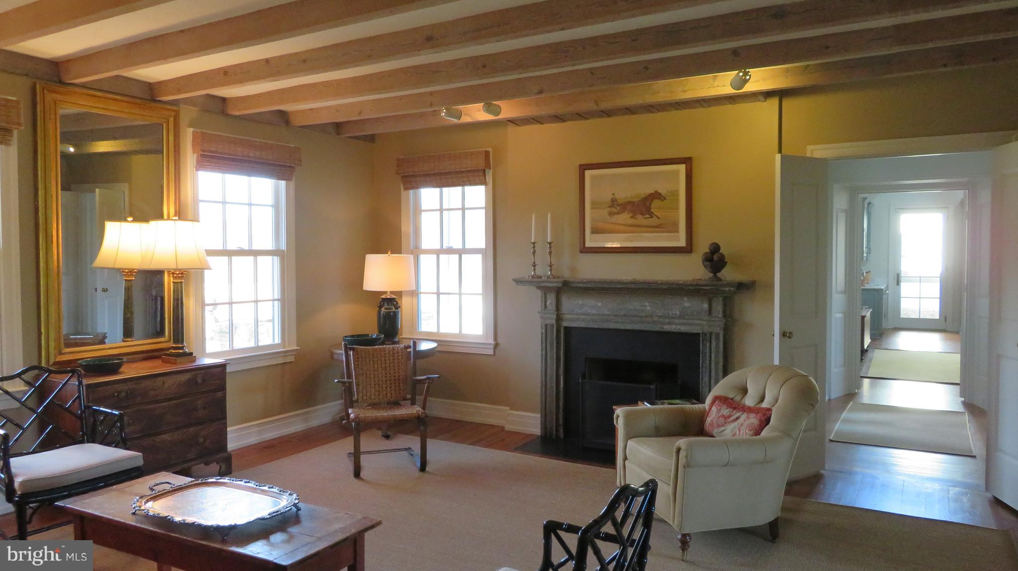 62 Hope Hill Road Castleton, VA 22716 - Photo 29 of 80 Living Room