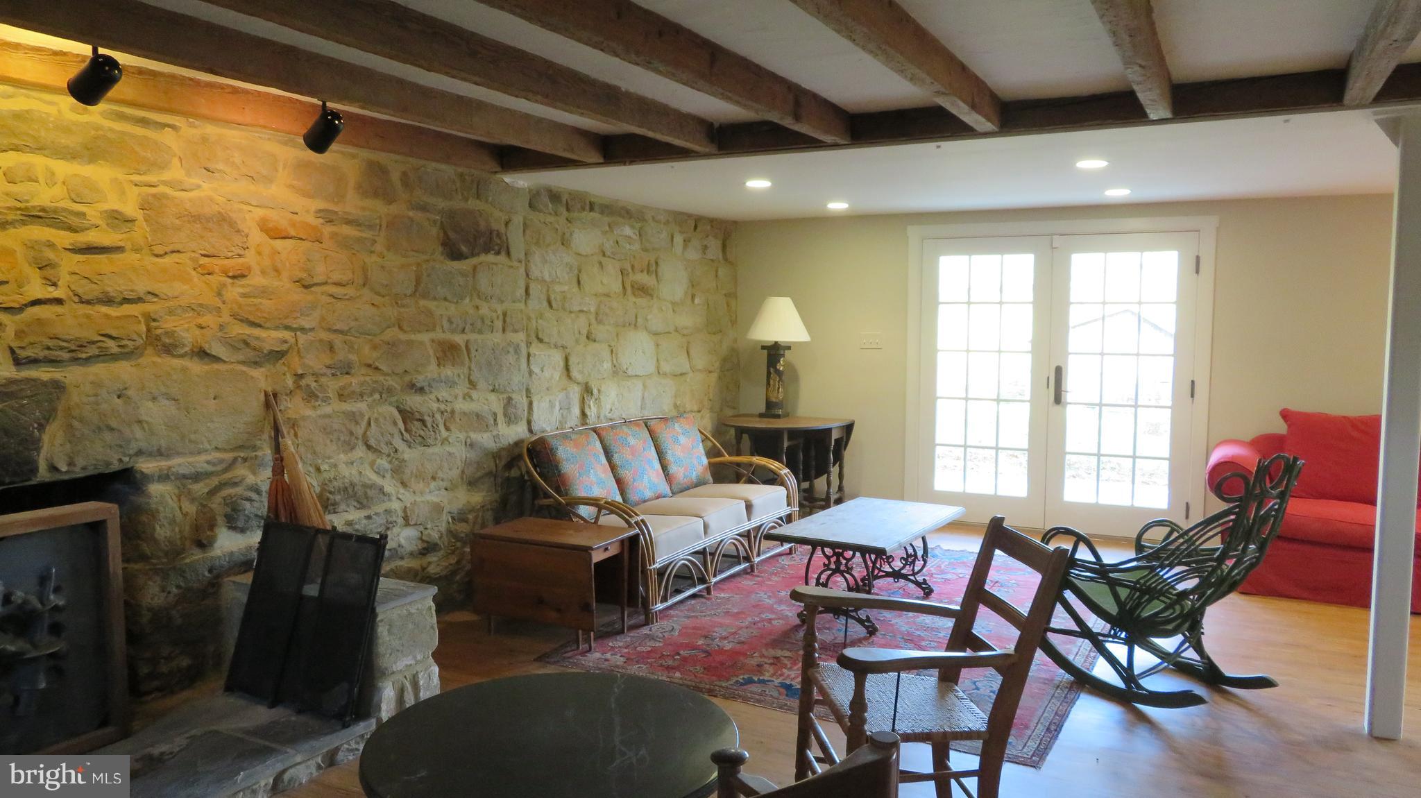 62 Hope Hill Road Castleton, VA 22716 - Photo 47 of 80 a view of a livingroom with furniture