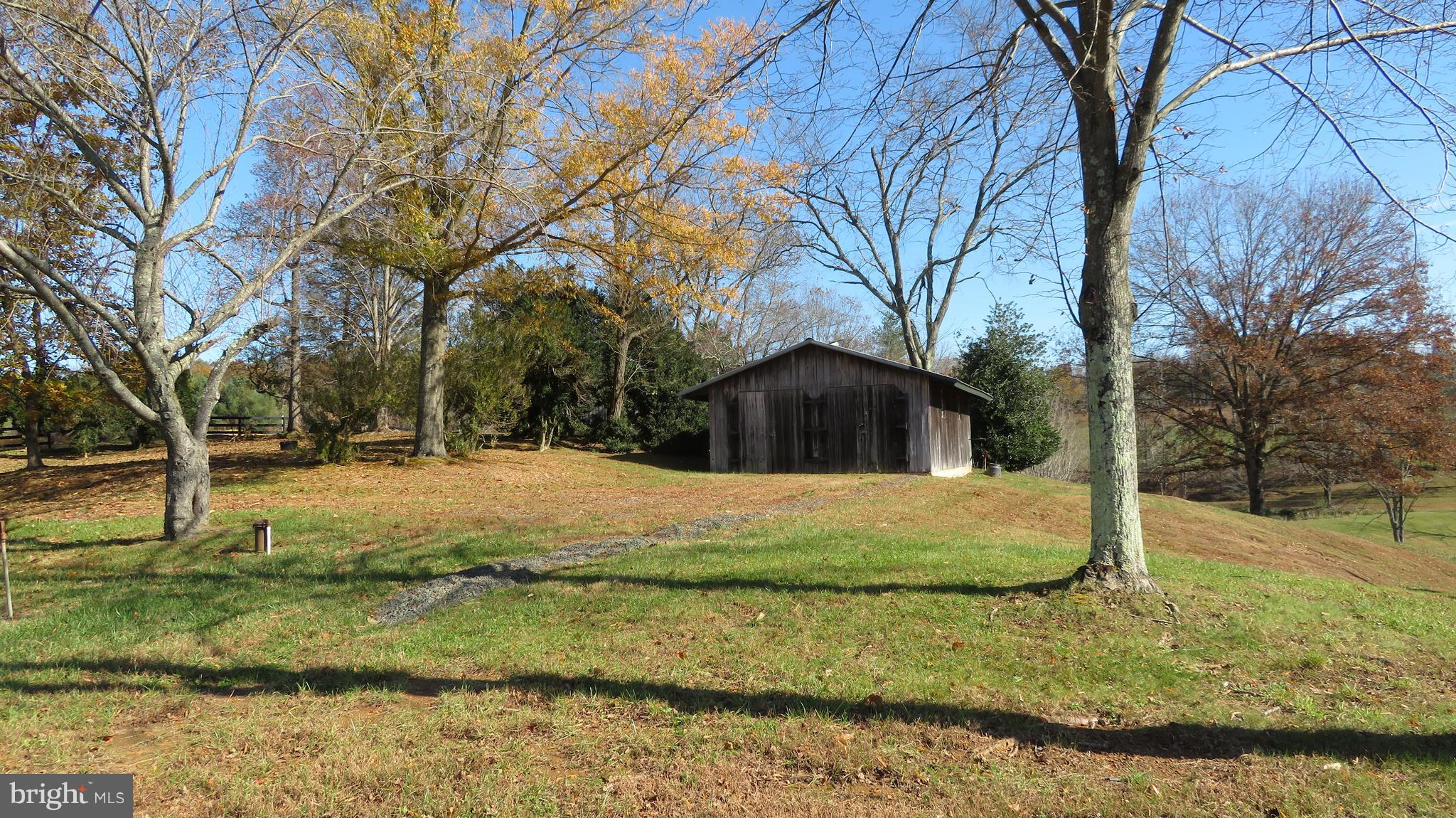 62 Hope Hill Road Castleton, VA 22716 - Photo 8 of 80 storage shed