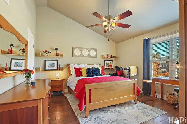 $500,000 | 775 White Pine Circle, Lake In The Hills, IL 60156