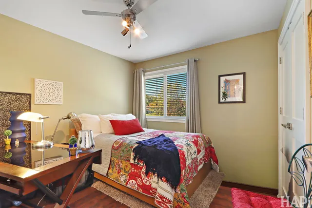 $500,000 | 775 White Pine Circle, Lake In The Hills, IL 60156