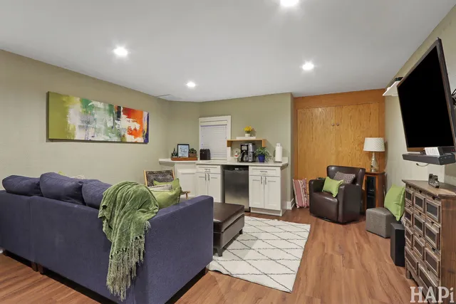 $500,000 | 775 White Pine Circle, Lake In The Hills, IL 60156