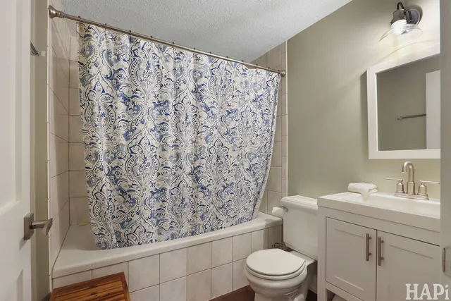 $500,000 | 775 White Pine Circle, Lake In The Hills, IL 60156