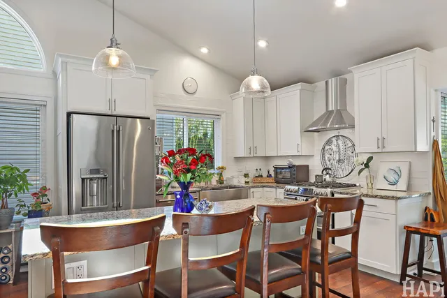 $500,000 | 775 White Pine Circle, Lake In The Hills, IL 60156