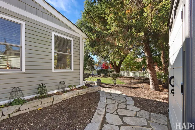 $500,000 | 775 White Pine Circle, Lake In The Hills, IL 60156