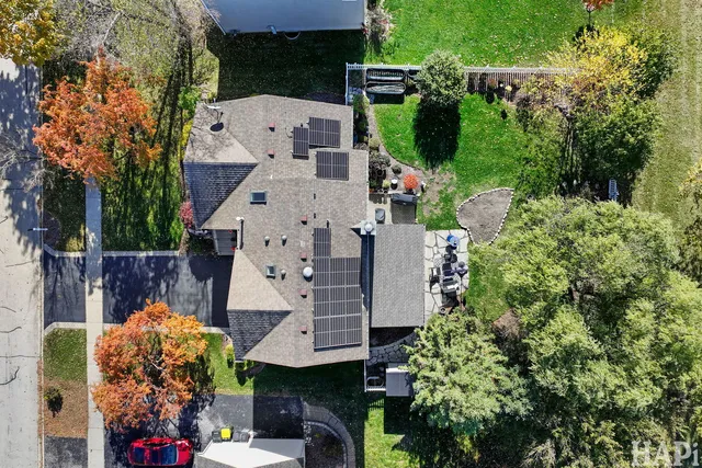 $500,000 | 775 White Pine Circle, Lake In The Hills, IL 60156