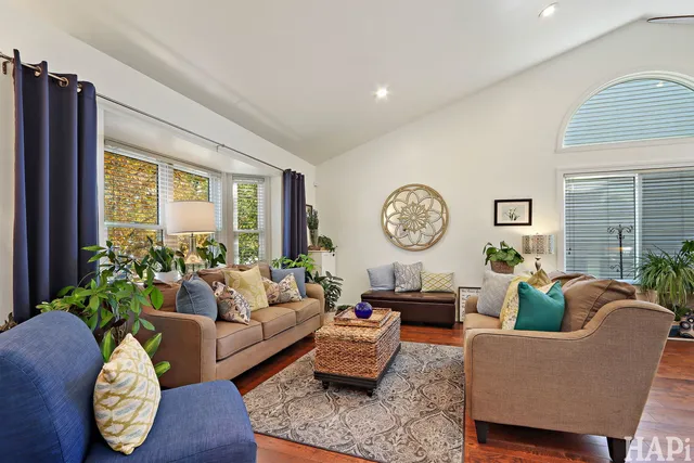 $500,000 | 775 White Pine Circle, Lake In The Hills, IL 60156