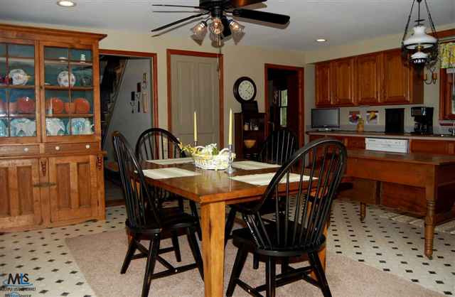 30940 Armada Ridge Road Richmond, MI 48062 - Photo 4 of 30 31106966-3.JPG