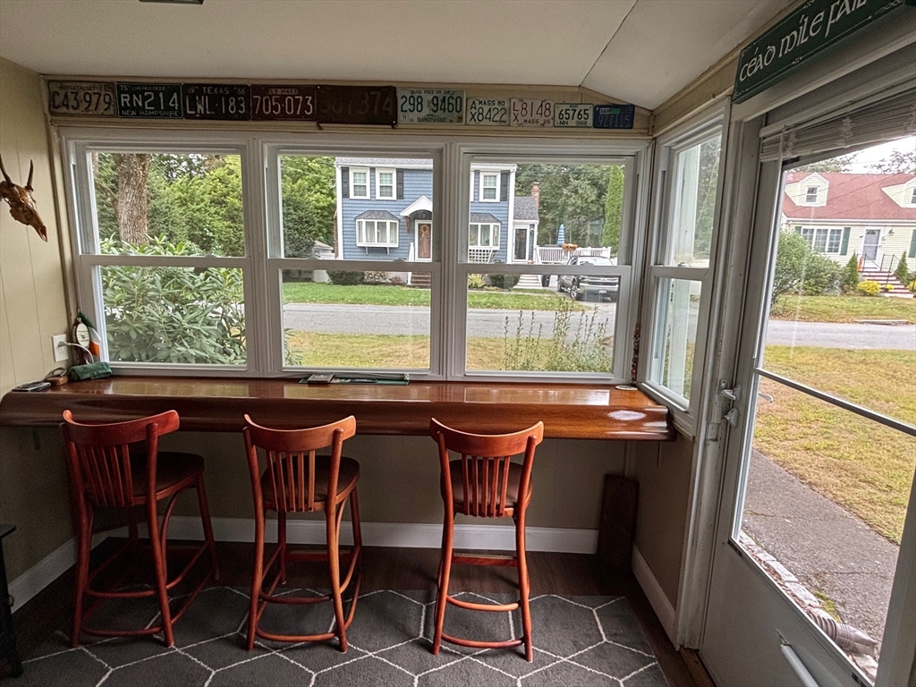 20 Pinevale Avenue Reading, MA 01867 - Photo 10 of 12