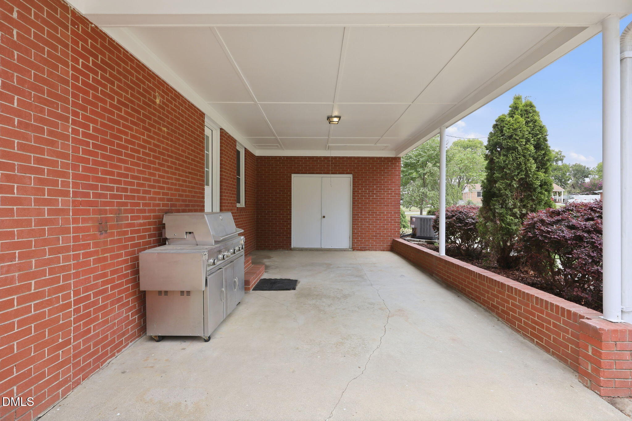 3801 West Allen Street West Raleigh, NC 27603 - Photo 25 of 34 40-web-or-mls-IMG_3407