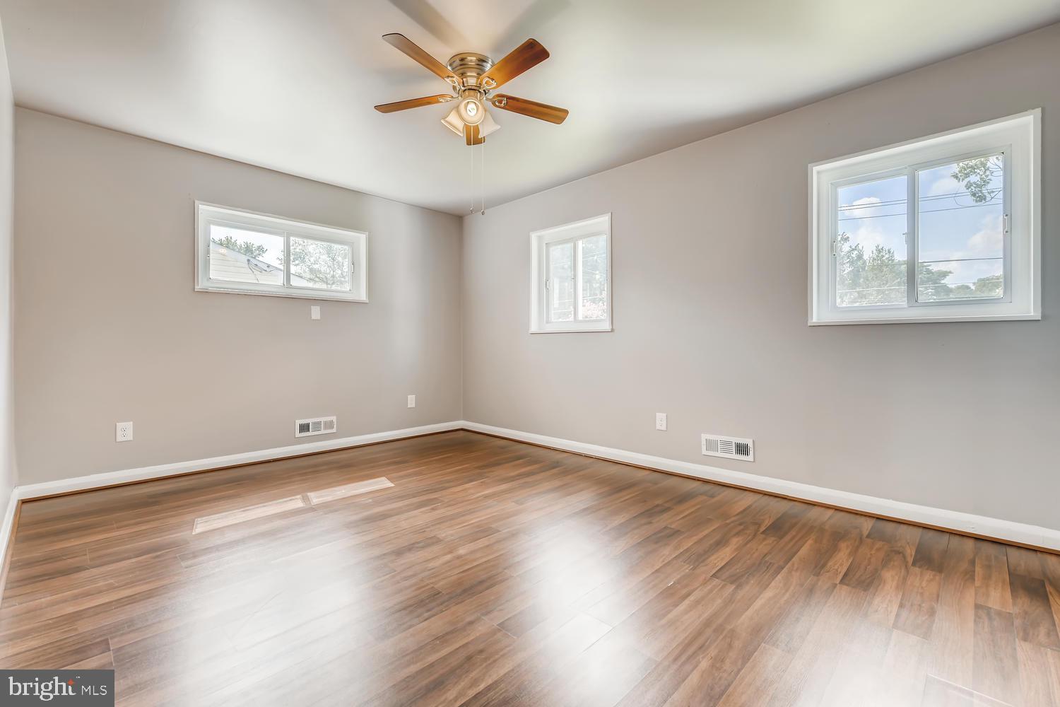 1014 Southridge Road Baltimore, MD 21228 - Photo 12 of 28