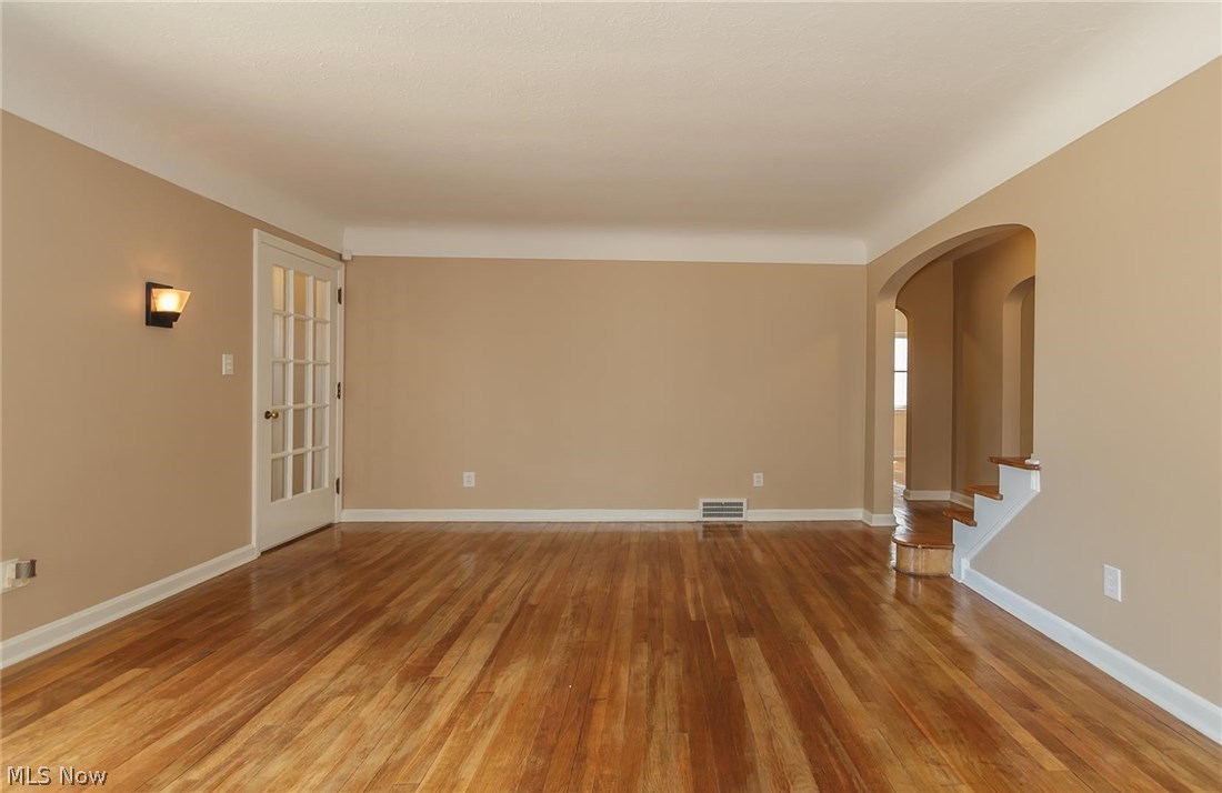 28408 Forest Road Willowick, OH 44095 - Photo 5 of 32
