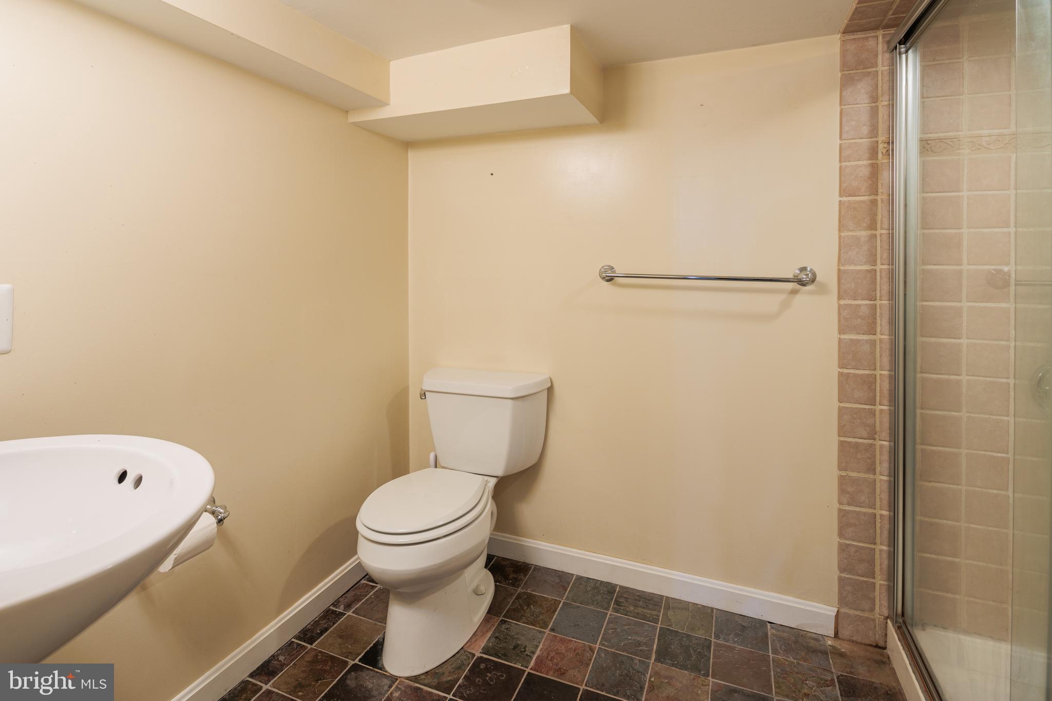 3408 Elliott Street Baltimore, MD 21224 - Photo 27 of 40 Basement full bathroom!