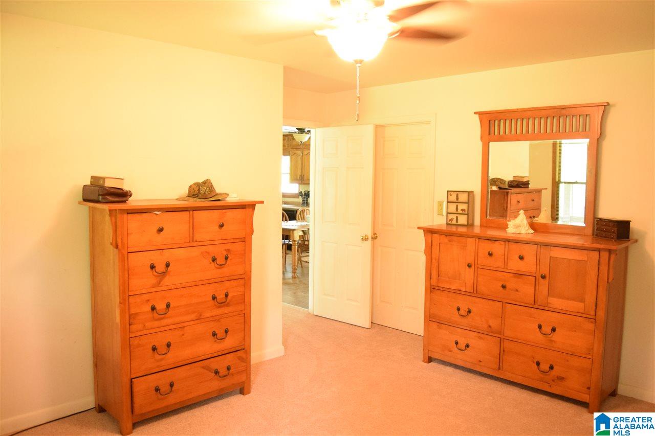 5832 Red Hollow Road Birmingham, AL 35215 - Photo 15 of 47