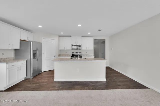 $2,000 | 1983 Pebble Point Drive, Green Cove Springs, FL 32043