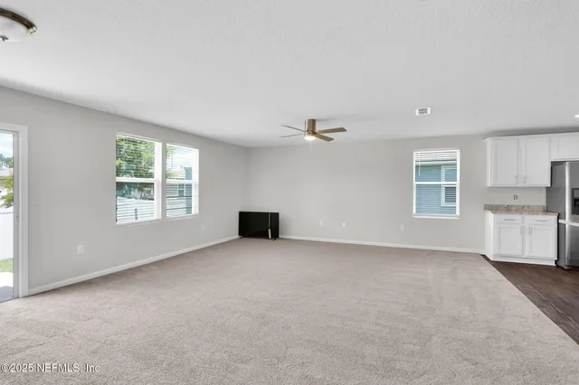 $2,000 | 1983 Pebble Point Drive, Green Cove Springs, FL 32043