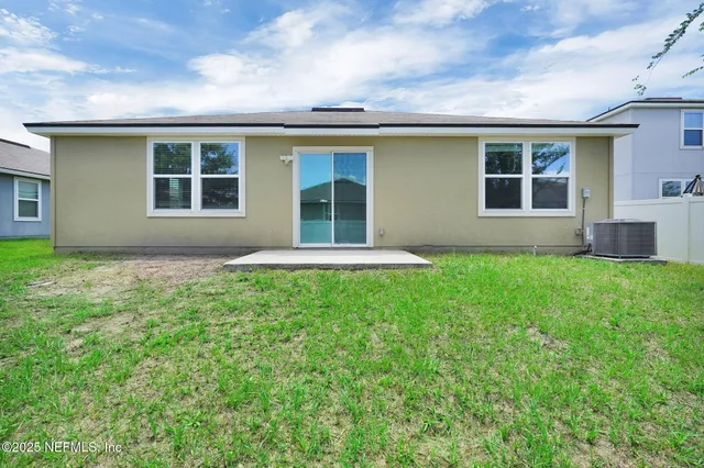 $2,000 | 1983 Pebble Point Drive, Green Cove Springs, FL 32043