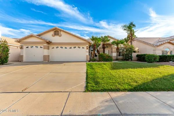 $3,000 | 1825 East Arabian Drive, Gilbert, AZ 85296